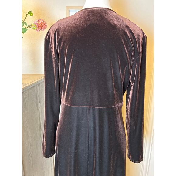 K.C. Spencer New York | Brown Velvet Fit and Flare Long Sleeve Dress | 12 - Picture 11 of 13